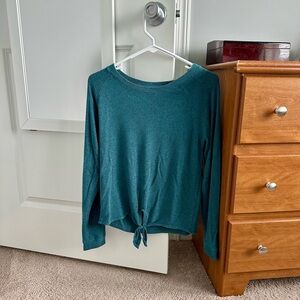 Medium Aéropostale top